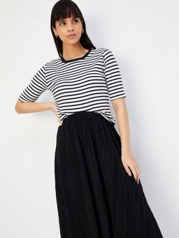 max - Women White Cotton Stripes Regular T-Shirt