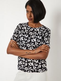 max - Women Black Polyester Blend Floral Regular T-Shirt