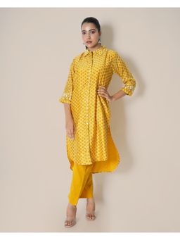 Kameez - Yellow Printed Chanderi Embroidered Kurta (Set of 2)