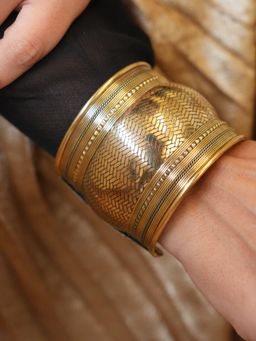 SOUL WORKS - Brass Mesh Cuff