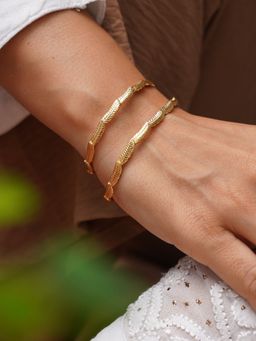 SOUL WORKS - Flur Brass Bangle- Gold Plated.