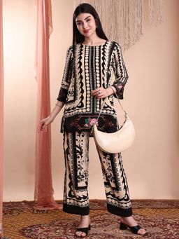 BERRYLICIOUS - Women Black Geometric Printed Co-Ord Set