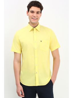 Allen Solly - Men Yellow Slim Fit Solid Half Sleeves Casual Shirt
