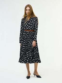 Cover Story - Amanda Black Printed Dress