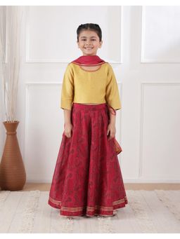 Fabindia - Girls Cotton Silk Blend Printed Choli With Lehenga & Dupatta