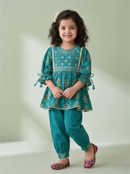 Blabber - Printed Cotton Girls Ethnic Wear 3/4 Sleeve Kurti And Salwar - Teal