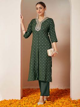 Janasya - Green Printed Regular Kurta and Pant