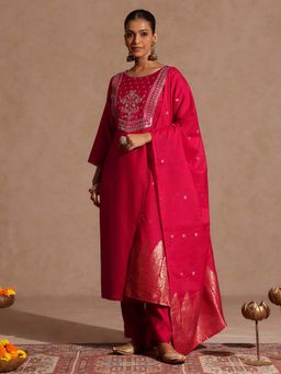 Janasya - Pink Embroidered Regular Kurta and Pant with Dupatta