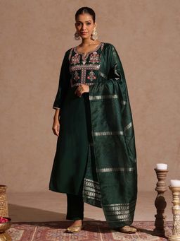 Janasya - Green Floral Regular Kurta and Pant with Dupatta