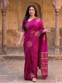 Pink color option, Currently selected