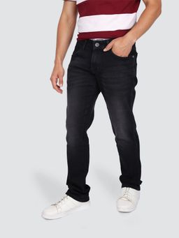 Wrangler - Men Black Skanders Slim Tapered Fit Jeans