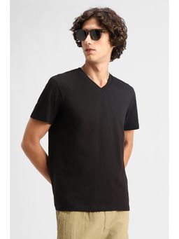 Snitch - Black Solid Half Sleeves Regular Casual T-Shirt for Men