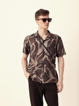 The Bear House - Men’s Casual Abstract Print Brown Shirt