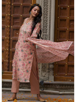 HERITAGE - Peach Straight Fit Chanderi Kurta With Pant & Dupatta
