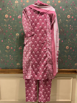 HERITAGE - Pink Cotton Kurta With Pant & Dupatta
