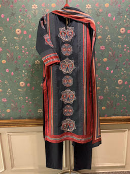 HERITAGE - Black Muslin Kurta With Pant & Dupatta