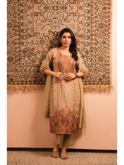 HERITAGE - Meher Cream Dola Jacquard Kurta With Pant & Dupatta