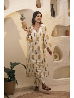 HERITAGE - Floral Hand-Block Cotton Kurta With Pant