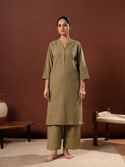 HERITAGE - Forest Green Minimal Kurta With Pant