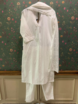 HERITAGE - White Tailored Woven Cotton Kurta With Pant & Dupatta