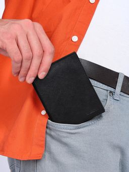 Sassora - Unisex Black Premium Leather Rafid Bi-Fold Passport Holder (S)