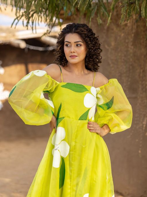 Buy ONEWE INDIA Isabelle Green Hand Paint Dress Online Buy ONEWE INDIA Isabelle Green Hand Paint Dress Online