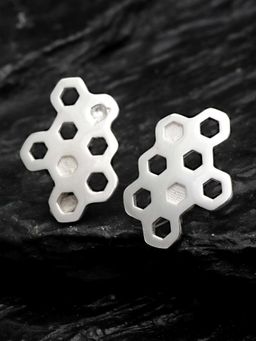 Karatcart - Kunuz 925 Sterling Silver Honeycomb Design Stud Earrings for Women