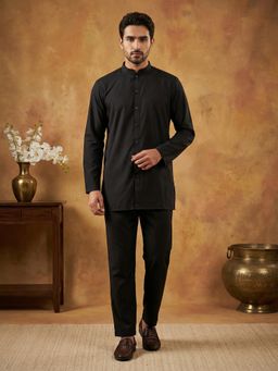 Jompers - Black Solid Traditional Silk Blend Kurta with Pyjama