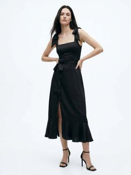 Outzidr - Black Shoulder Tie-Up Flare Dress