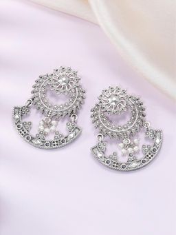 Peora - Oxidized Silver Plated Lariya Pearl Chandbali Earrings