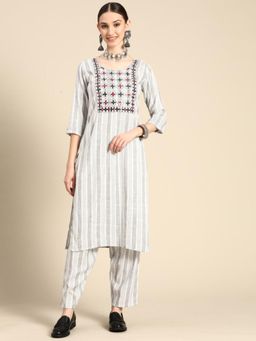 Gahan - Womens Off White Yoke Design Thread Work Kurta with Palazzo