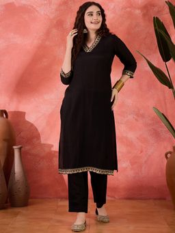 Gahan - Womens Black Ethnic Motifs Embroidered Kurta with Pant