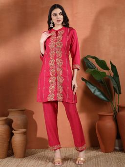 Gahan - Womens Pink Floral Embroidered Vatikan Silk Kurta with Pant