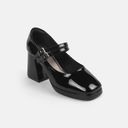 Black color option, Sold out, Currently selected