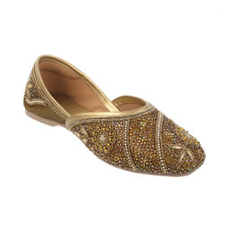 Mochi - Women Gold Casual Juttis