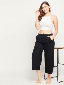Clovia - Chic Basic Flared Capri In Black - Cotton