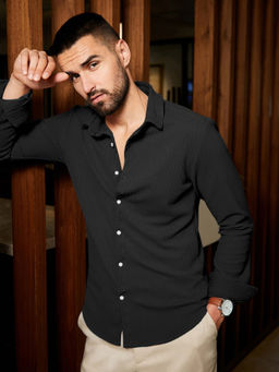 Campus Sutra - Men's Black Collar Neck Shirt