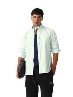 The Bear House - Men Cotton Solid Slim Fit Casual Shirt Green