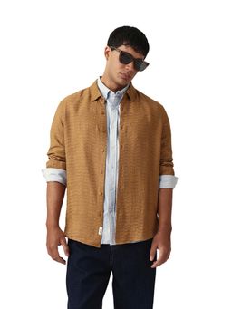 The Bear House - Men Textured Slim Fit Casual Shirt Beige