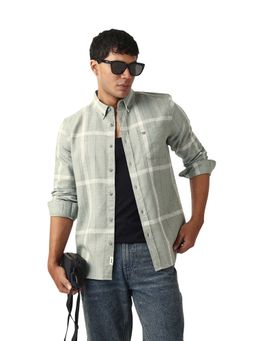 The Bear House - Men Checked Slim Fit Casual Shirt Green