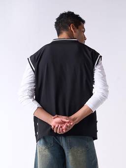 IZF - Black V-Neck Oversized Air Vest