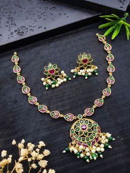 GRIIHAM - Premium Sayara Collection Elegant Ruby & Emerald Cz Necklace Set