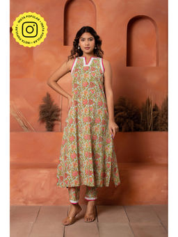 POMCHA - Dhoop Chaav Green Cotton Hand Block Embroidery Co-Ord (Set of 2)