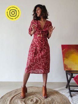 WHY SO BLUE - Plum Maroon Knee Length Tie-up Dress