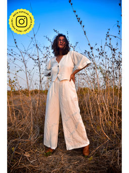 WHY SO BLUE - Women White Solid Lana Co-Ord (Set of 2)