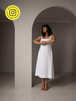 WHY SO BLUE - Amal Linen Day White Dress