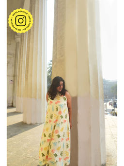 WHY SO BLUE - Poppy Long Cream Dress