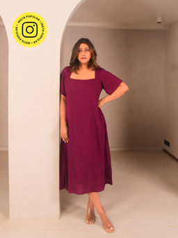 WHY SO BLUE - Isa Day Solid Dress