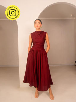 WHY SO BLUE - Ami Modal Maroon Top with Skirt