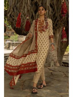 TERHA TAALI - Beige Floral Mandarin Neck Kurta Pant & Dupatta